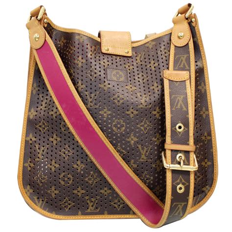 louis vuitton musette bag.